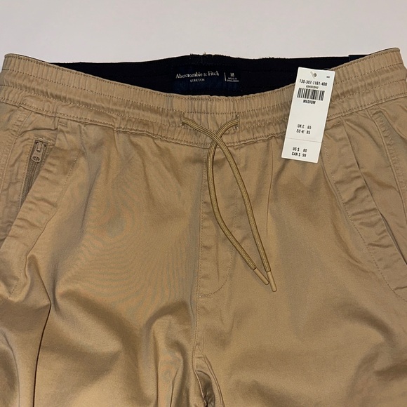 Abercrombie & Fitch Men's Khaki Chinos - Picture 7 of 12